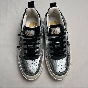 Esseutesse women’s silver and black designer leather shoes Italy 🇮🇹